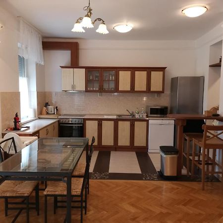 Sugar Apartman Debrecen Luaran gambar
